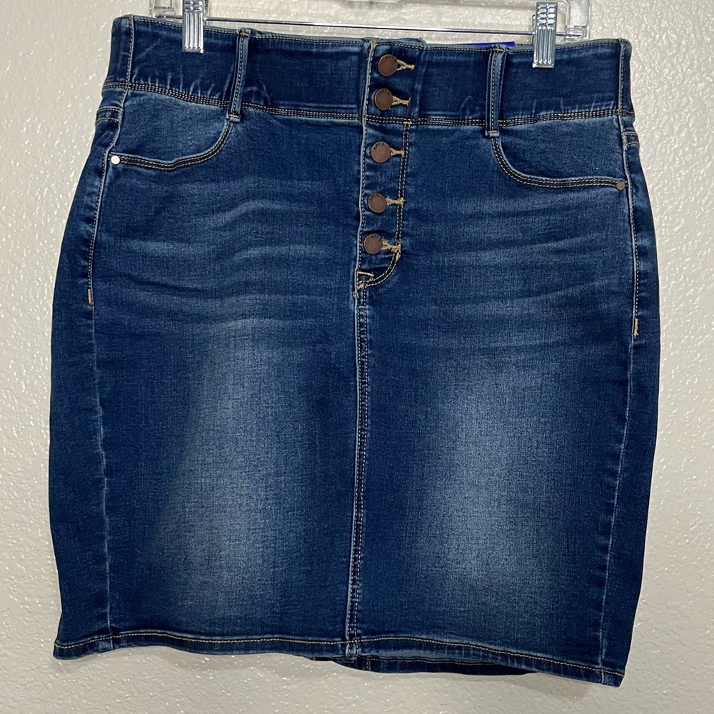 Apt. Brand New Jean shirt